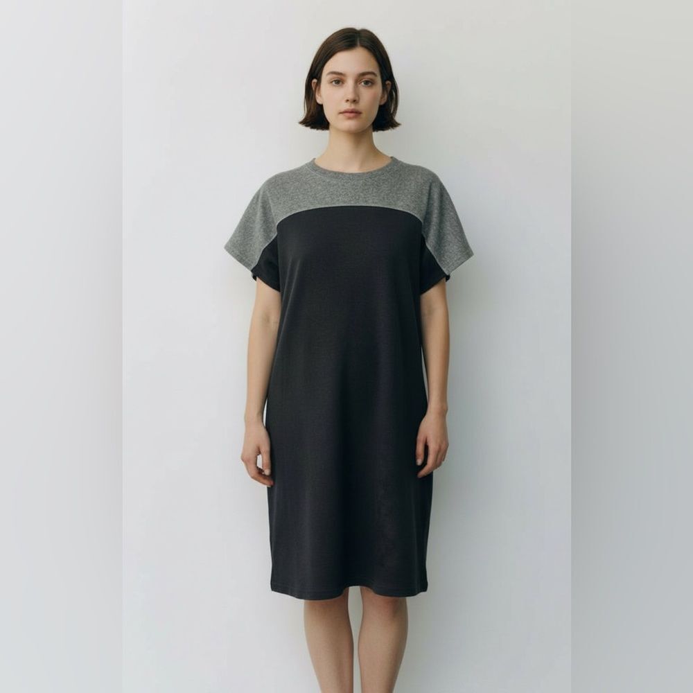 Under Armour - Knit Sweater Dress Gray and Black Colorblock Sized XS (oversized)